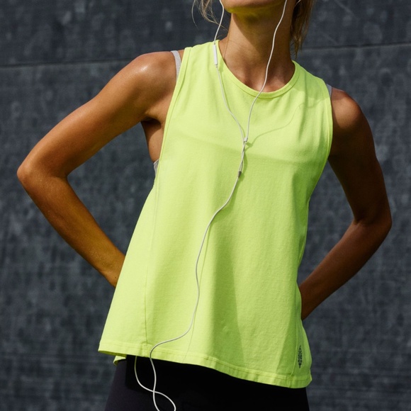 FP Movement by Free People Hot Shot Twist Tank in Highlighter Yellow Sz M NWT - Picture 4 of 6